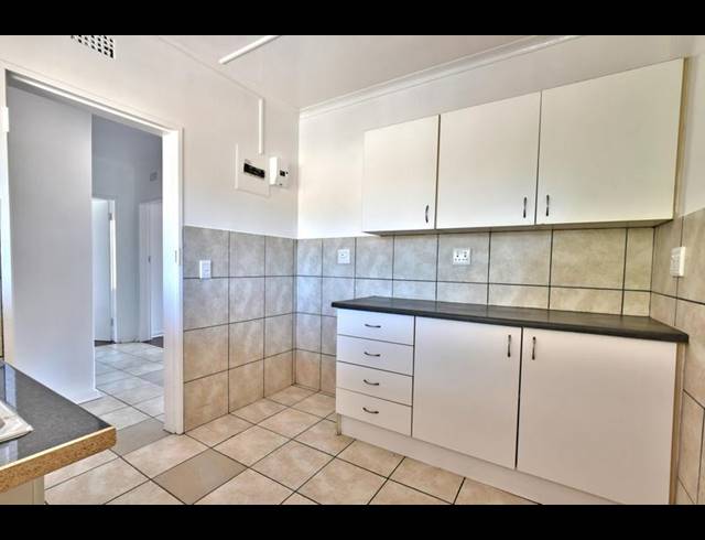 2 BEDROOM APARTMENT FOR SALE IN FERNDALE